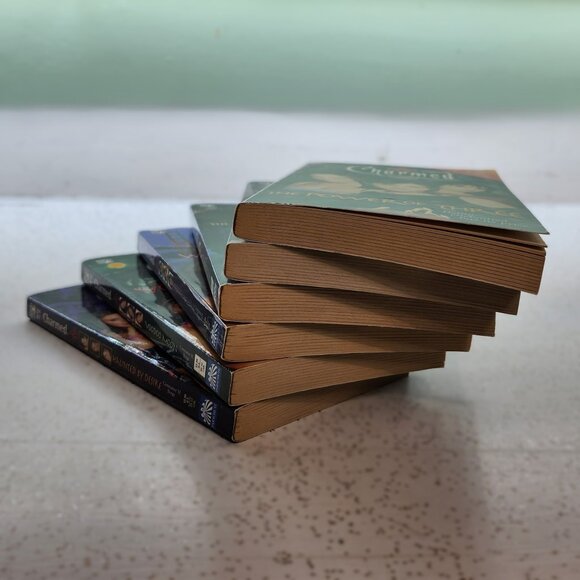 Charmed 6 book Set - Picture 8 of 8